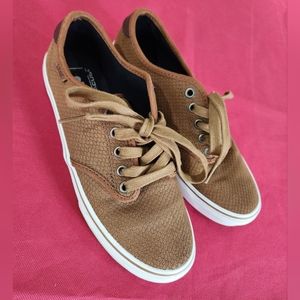 Women's size 7 brown textured Vans